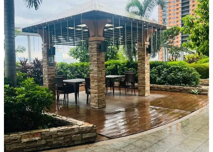Aparthotel Astra Heights Staycation 4*